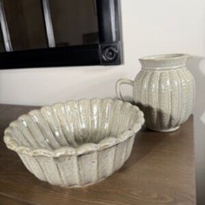 2-Piece Textured Ceramic Bowl & Pitcher Set | Farmhouse Cottage Decor